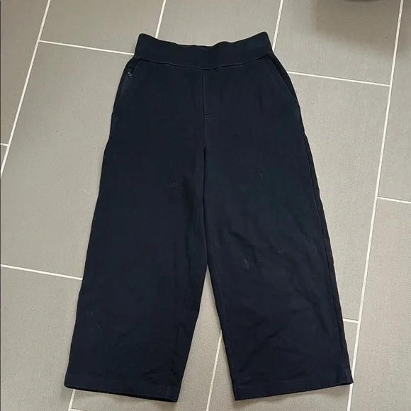 lululemon Wide Leg Cropped Black Pants - Picture 1 of 7